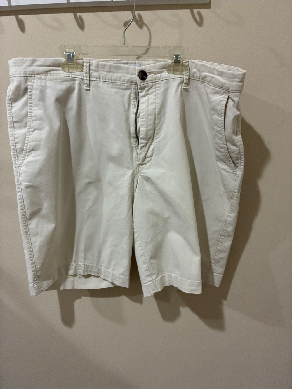 Men’s Goodfellow & Co shorts.